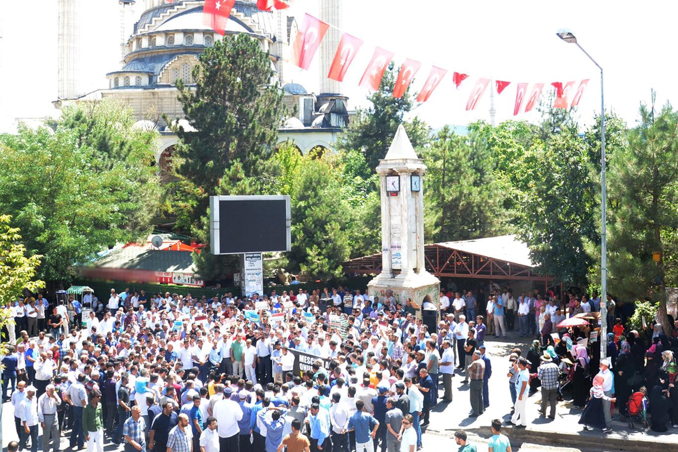 "İsrail sadece Müslümanlar için değil insanlığa beladır" "İsrail sadece Müslümanlar için değil insanlığa beladır"